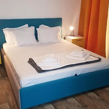 Garsoniera Blue Marina 2 Summerland