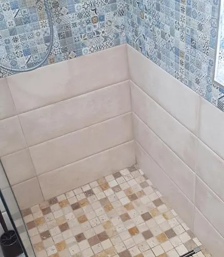 Apartamento Garsoniera Blue Marina 2 Summerland